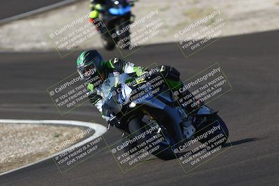 media/Sep-20-2025-TrackDaz (Sat) [[27f0cde673]]/B Group/1020am (Turn 3)/